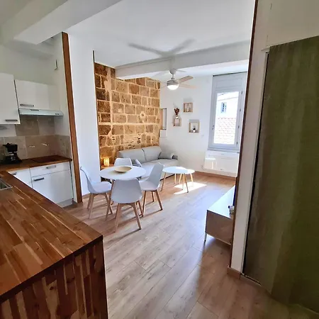 Lägenhet T2 Cosy Clim & Wifi - Ecusson Coeur De